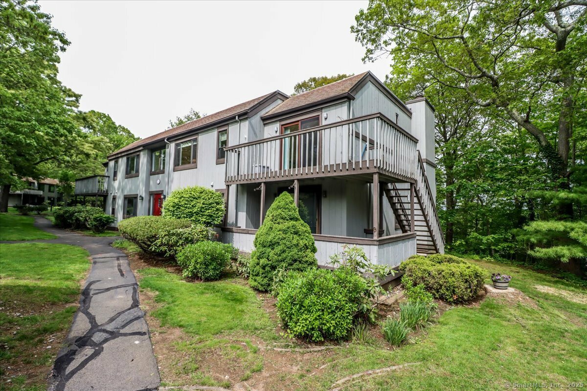 Property Photo: 28D Harbour Village CT 06405