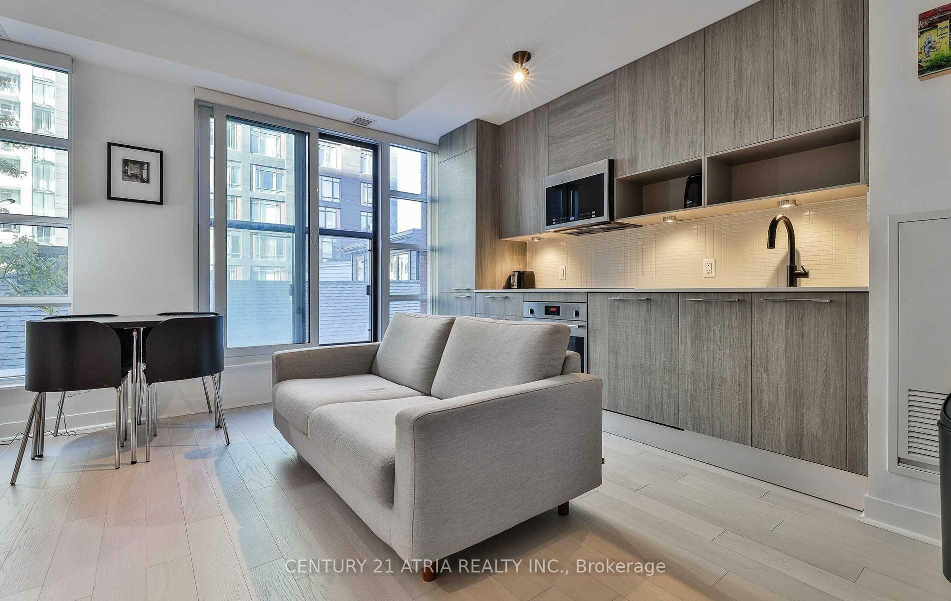Property Photo:  501 Adelaide Street W 309  ON M5V 0R3 