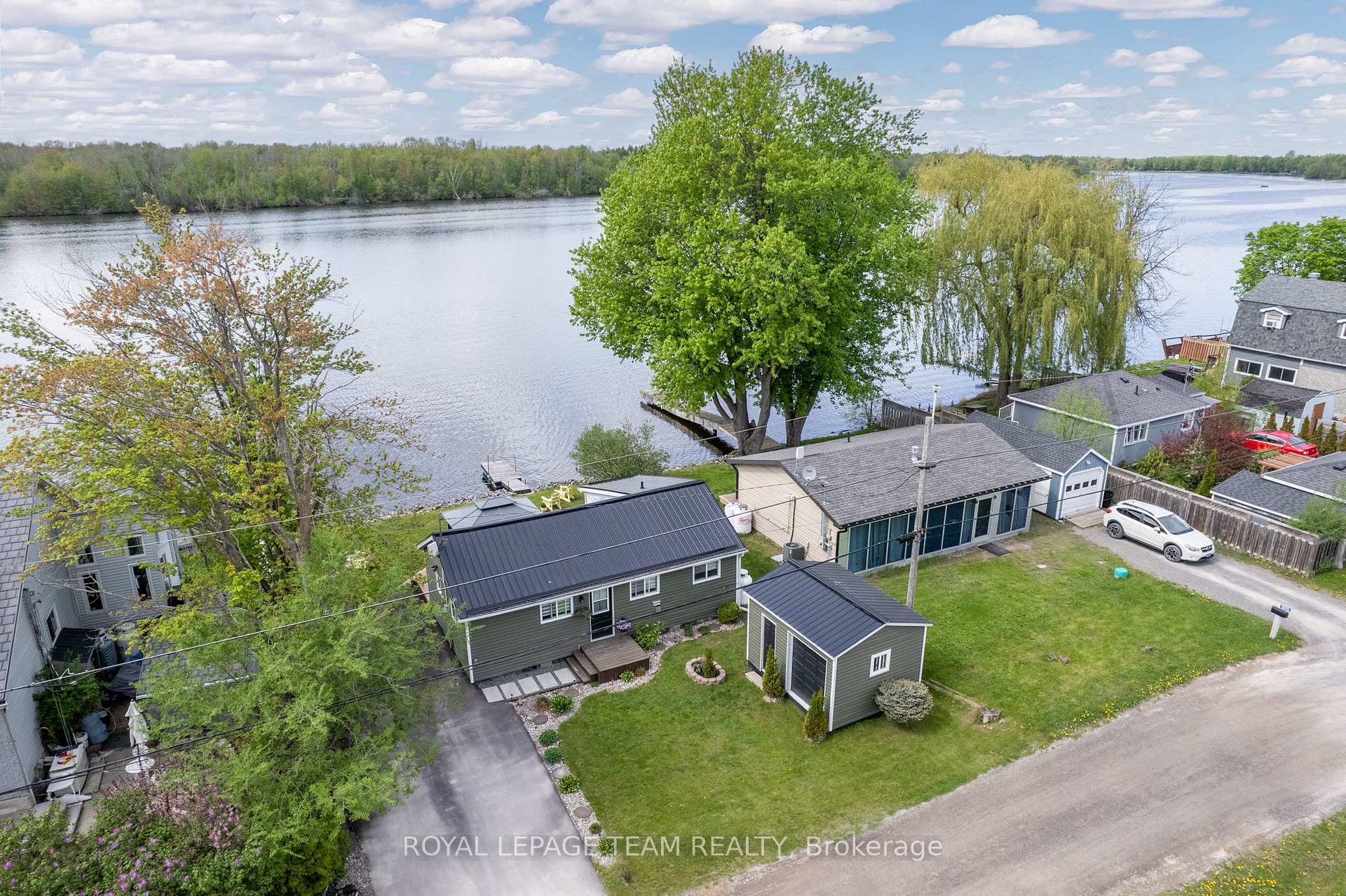 Property Photo: 3872 Lannin Lane ON K0G 1J0