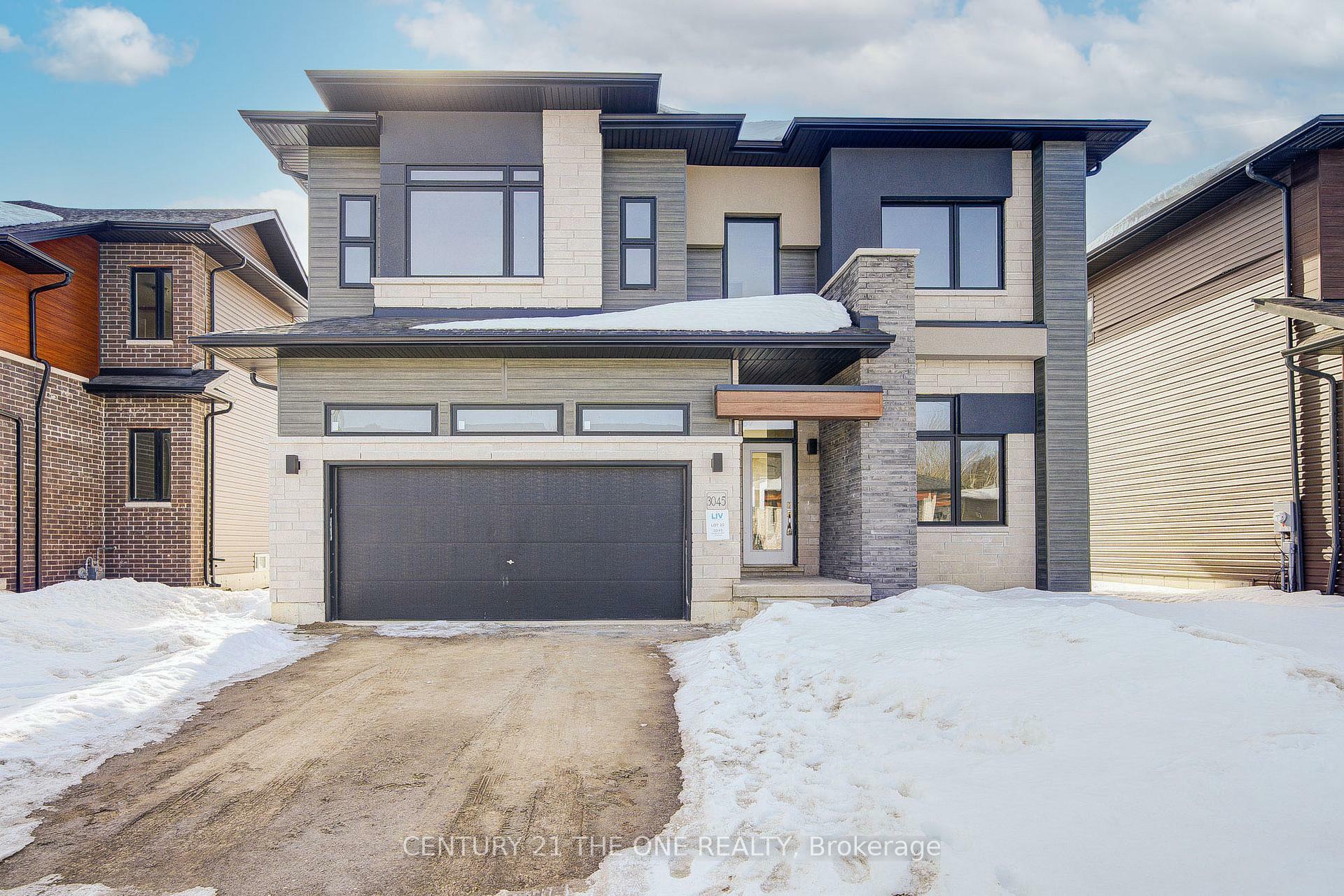 Property Photo: 3045 Sandy Acres ON L3V 8P9