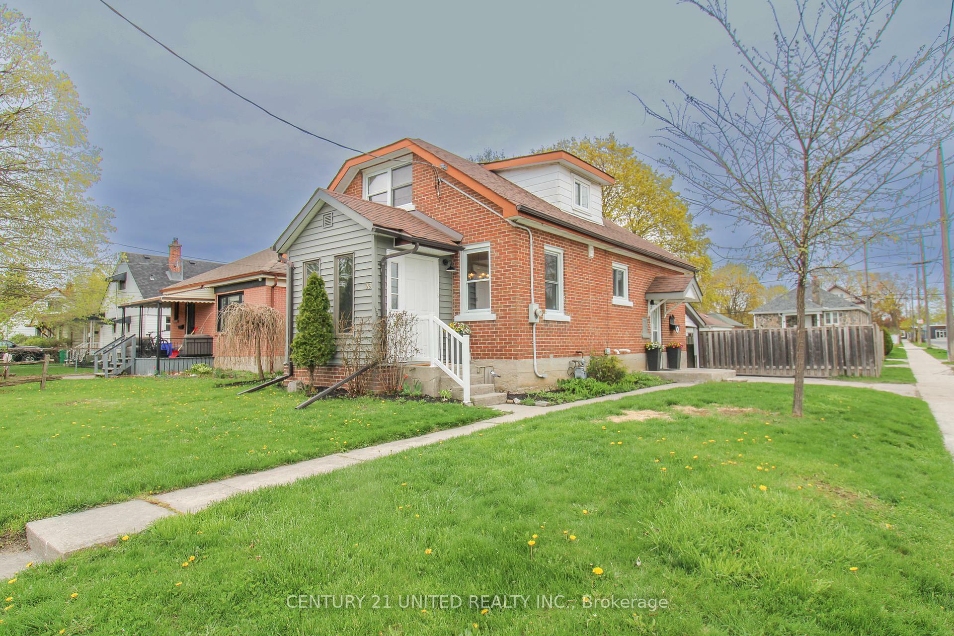 Property Photo: 96 Montgomery Street ON K9J 1W9