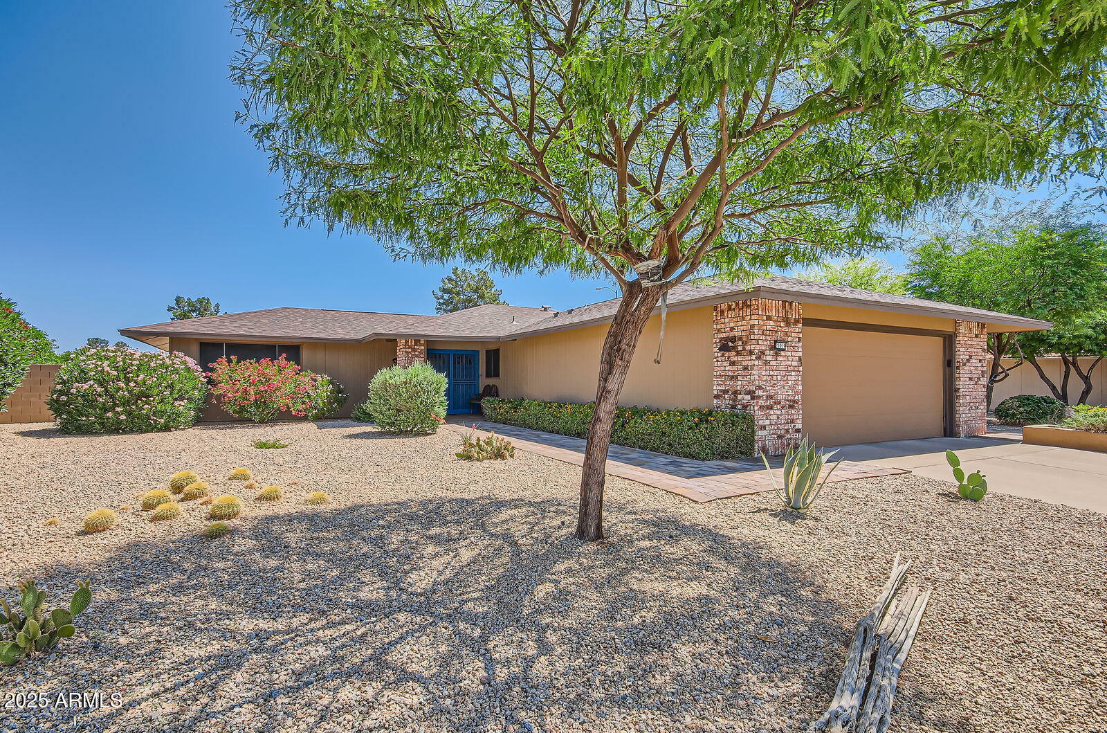 Property Photo: 21019 N Totem Drive AZ 85375