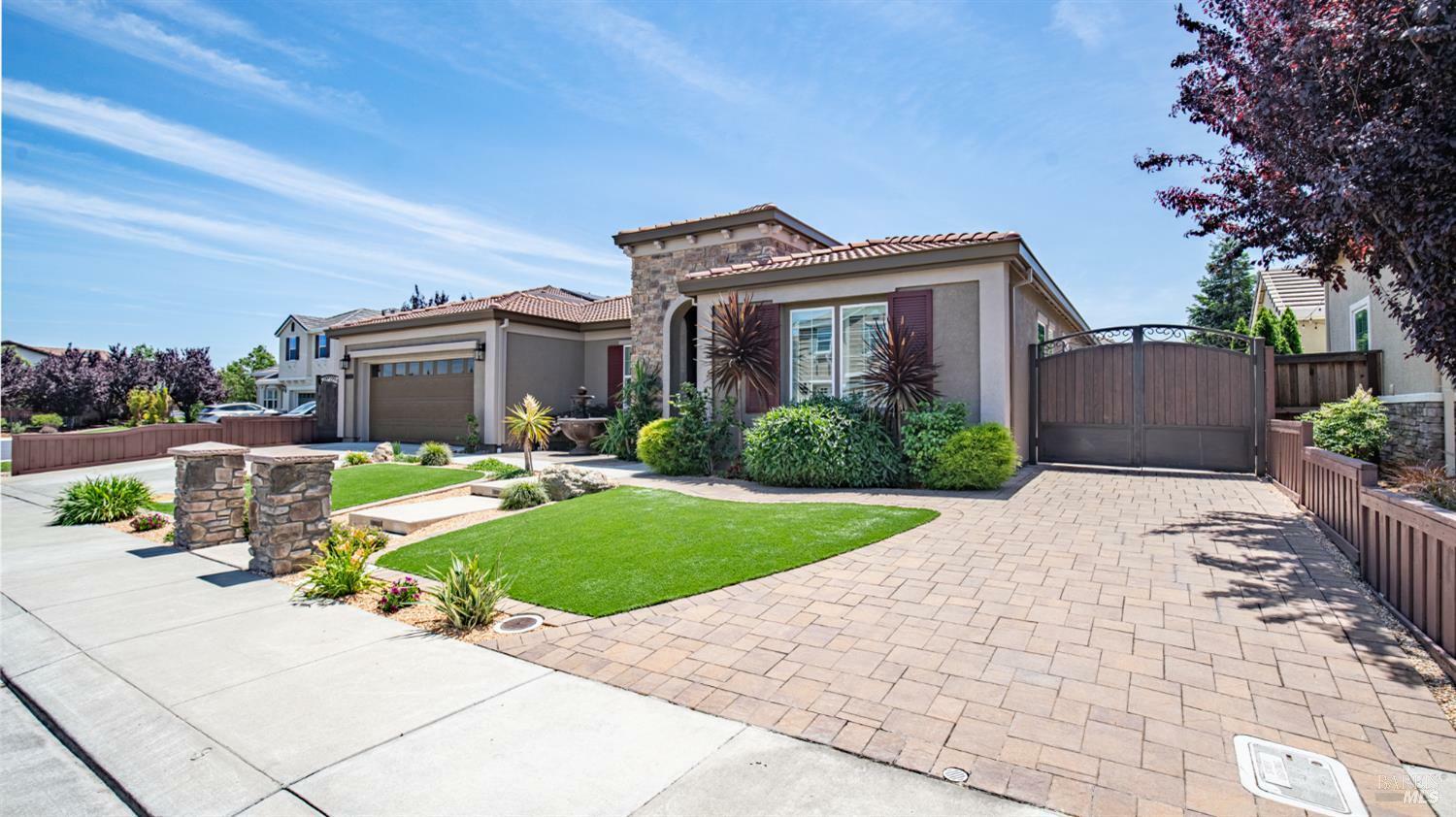 Property Photo: 5049 Turnbridge Court CA 95687