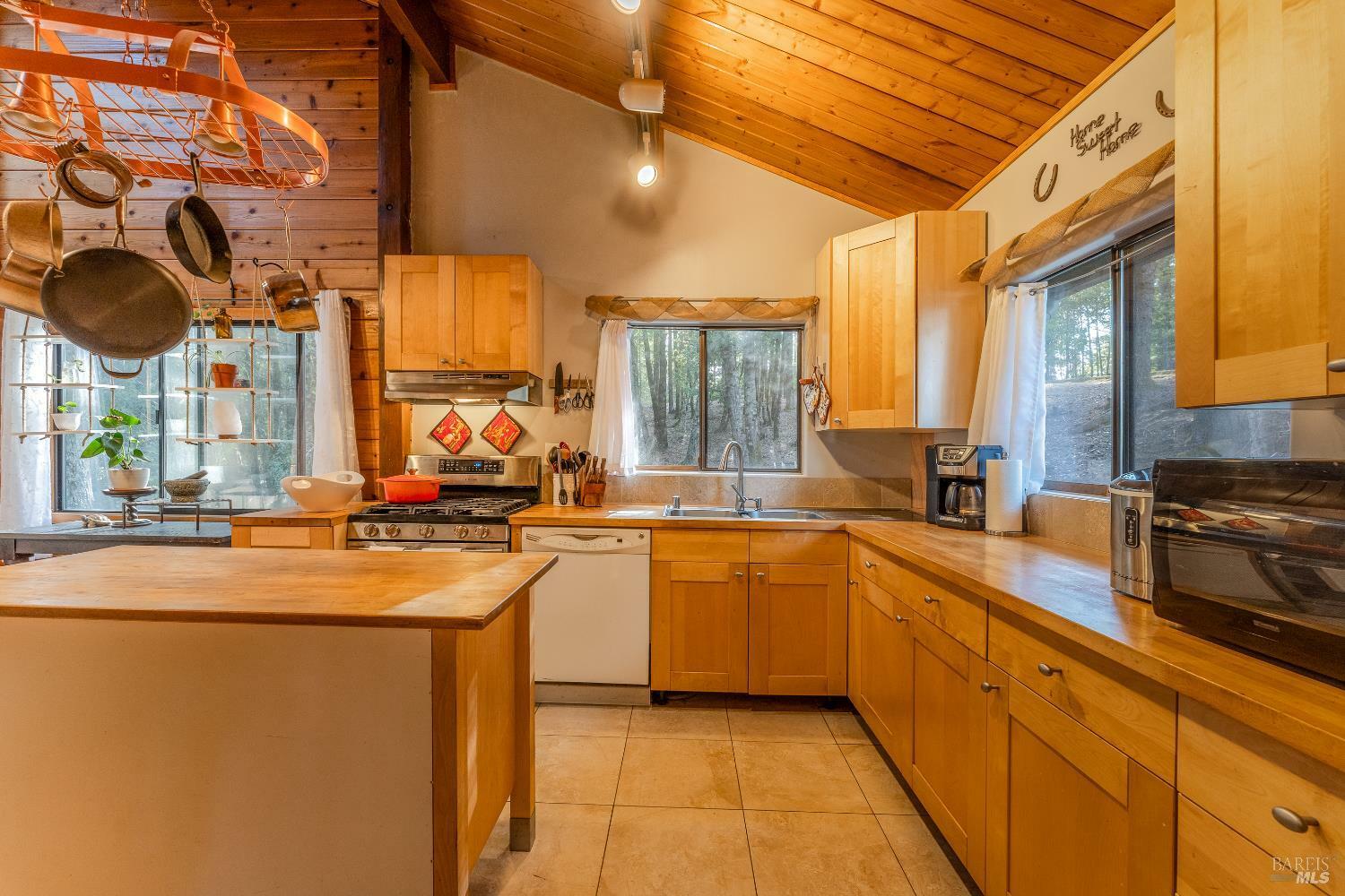 Property Photo: 2645 Goose Road CA 95490