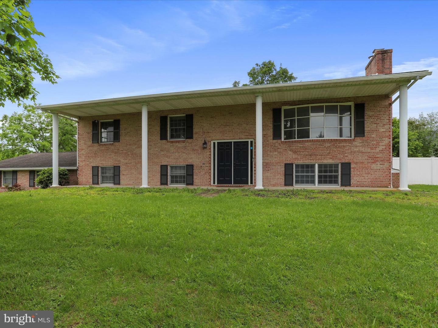 Property Photo: 136 Kimberly Drive WV 25404