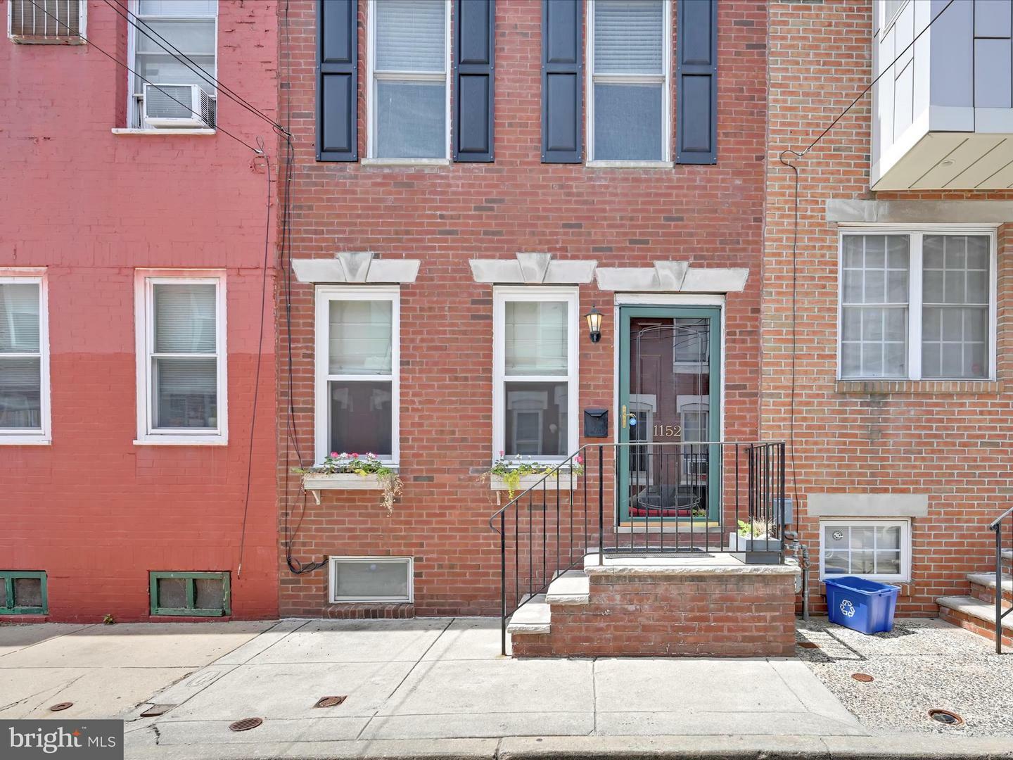Property Photo: 1152 S Cleveland Street PA 19146