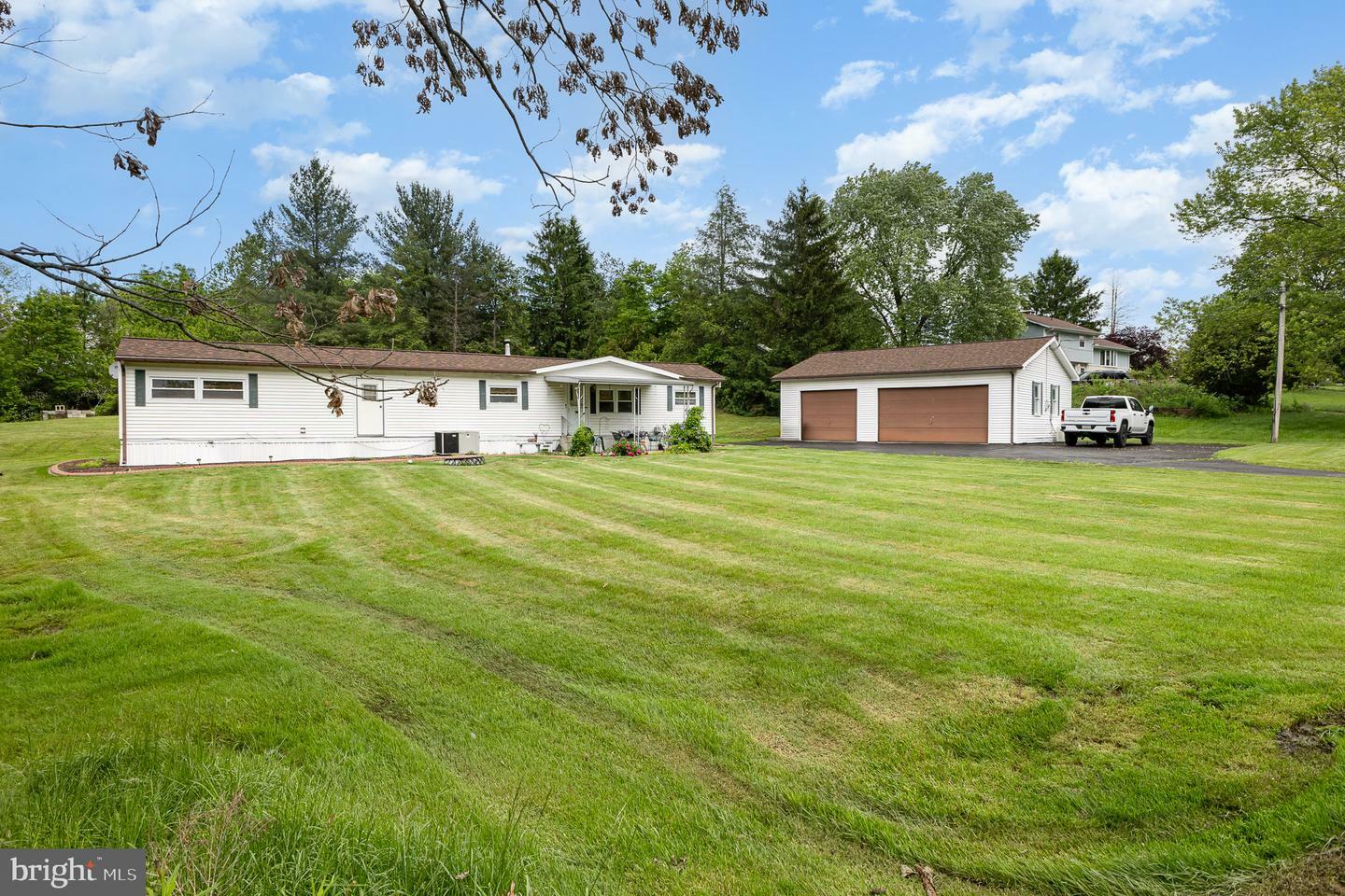 Property Photo: 1267 Syner Road PA 17003
