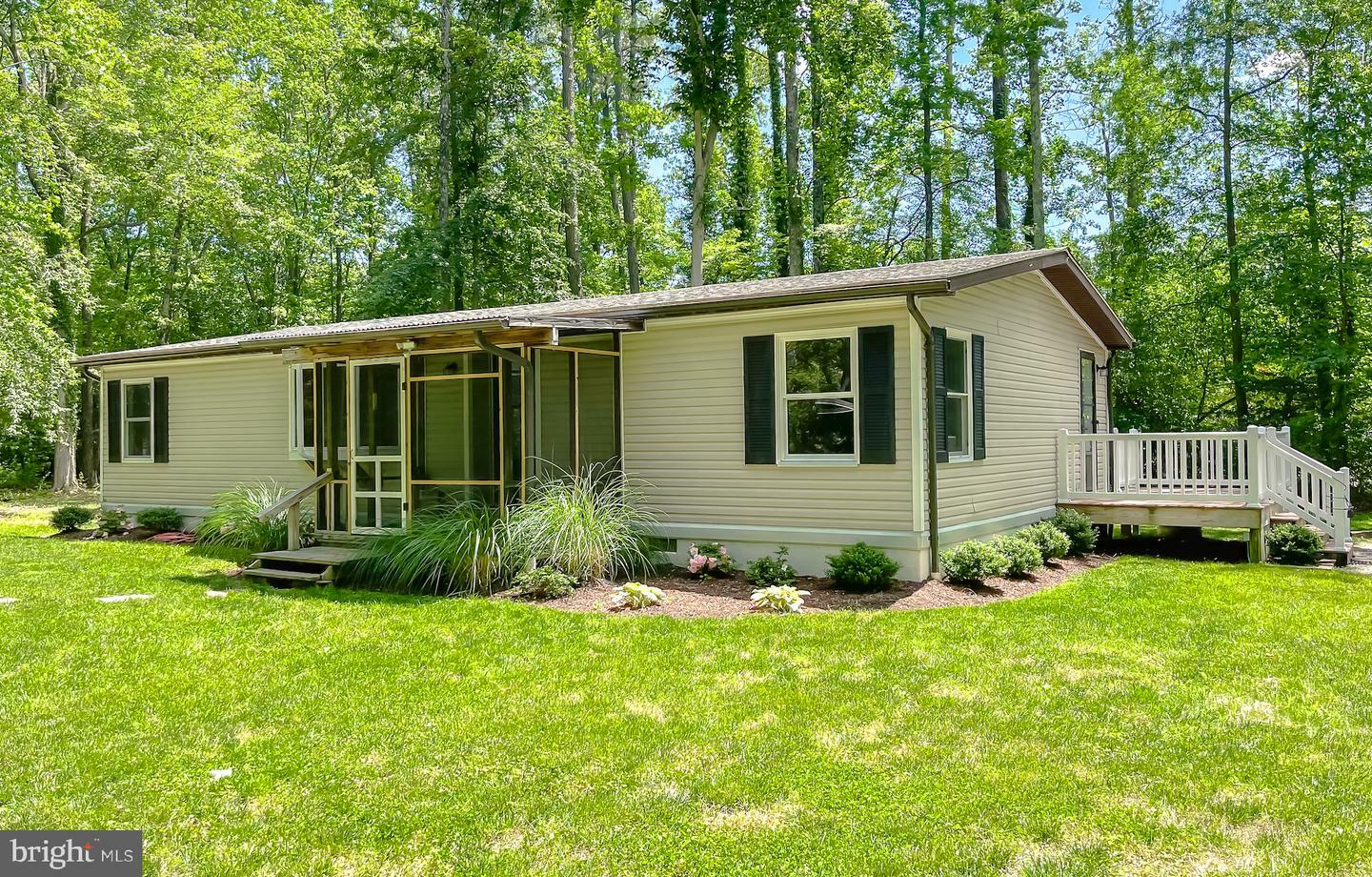 Property Photo: 23672 Myrtle Point Road MD 20619