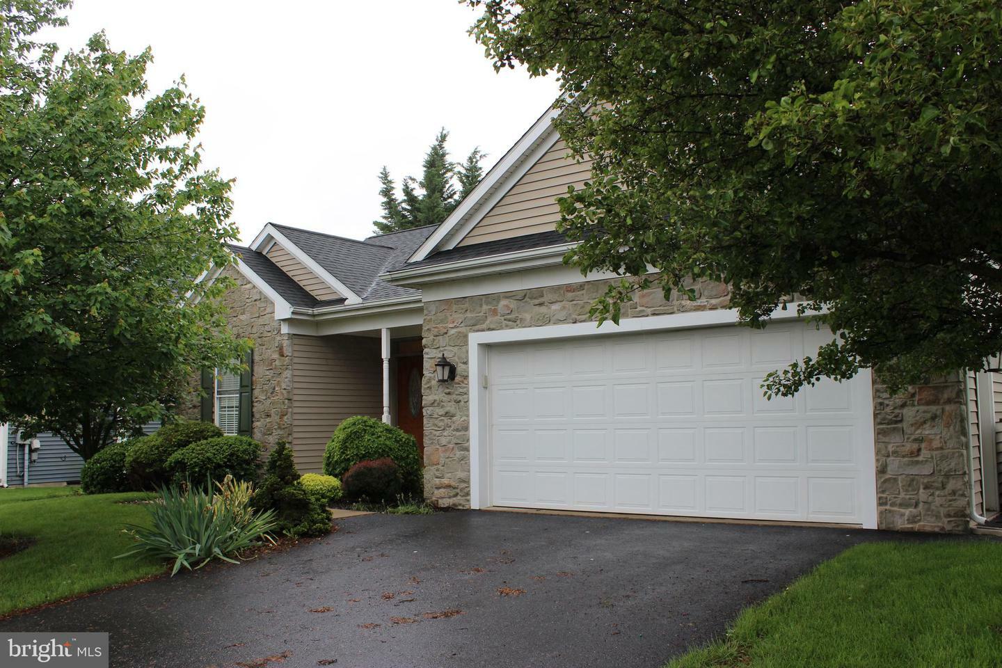 Property Photo:  15 Reagan Drive  PA 17522 