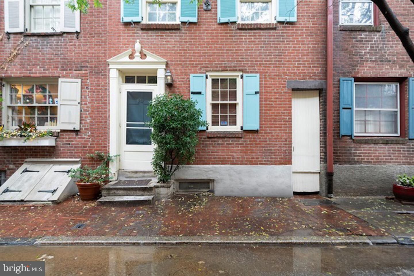 Property Photo:  218 S Delhi Street  PA 19107 