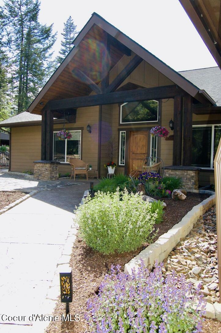 Property Photo: 995 S Saddleback Dr ID 83814