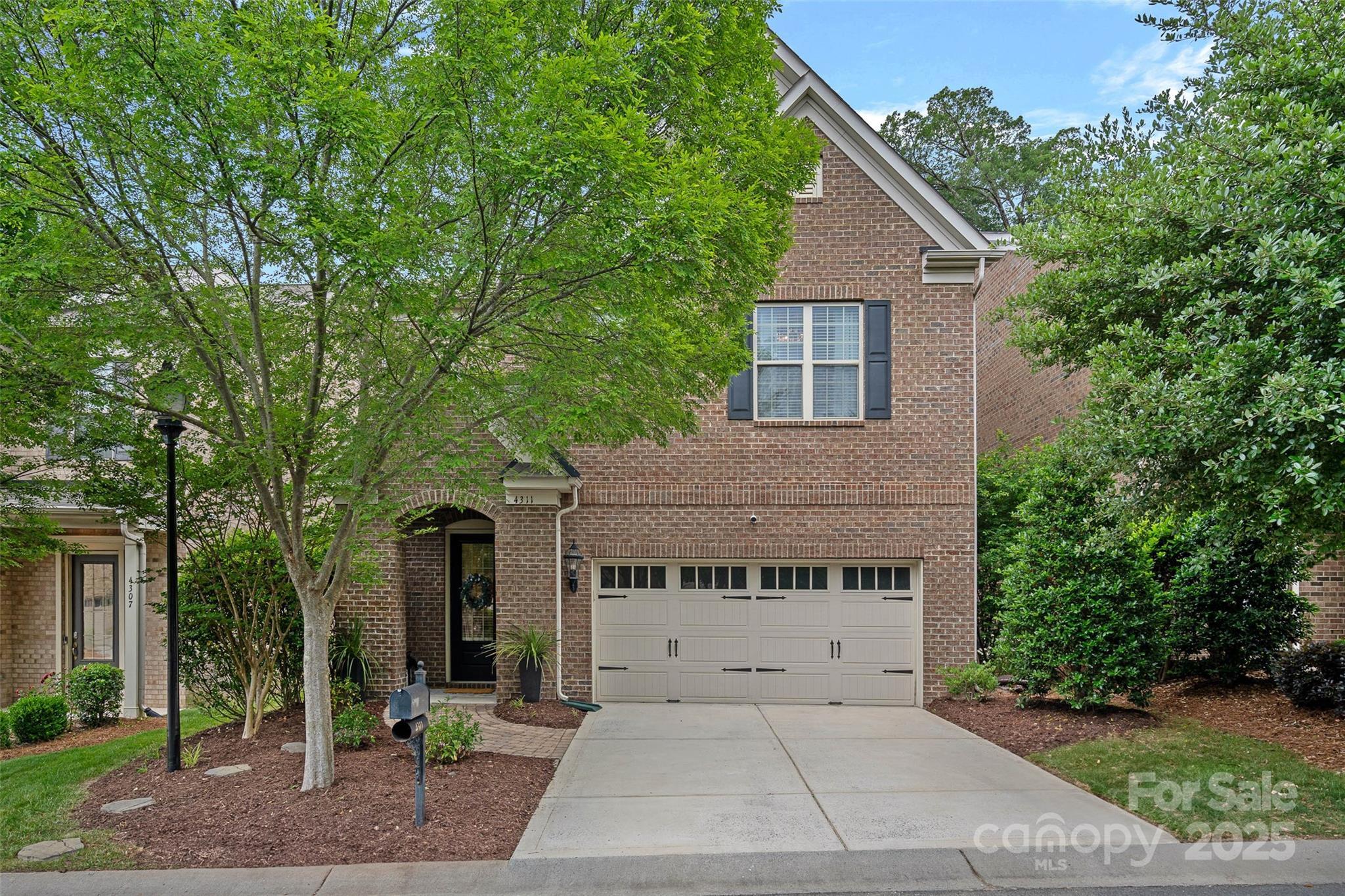 Property Photo: 4311 Sheffield Park Avenue NC 28211