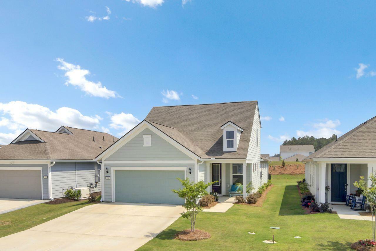 Property Photo: 350 Dahlia Row Drive SC 29486