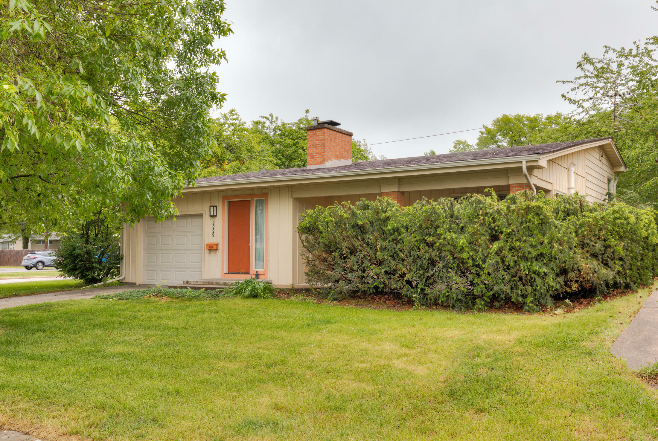 Property Photo: 2222 Barr Drive IA 50010