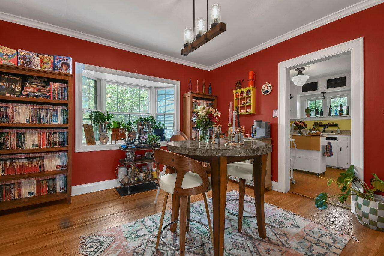Property Photo: 297 S James Road OH 43213