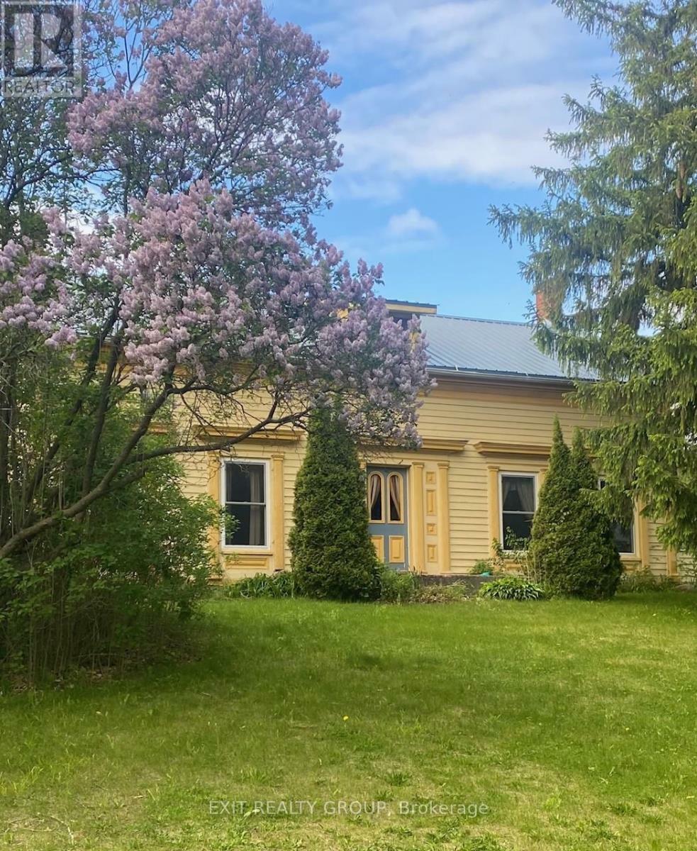 Property Photo: 22 Carson Road ON K0K 2Y0