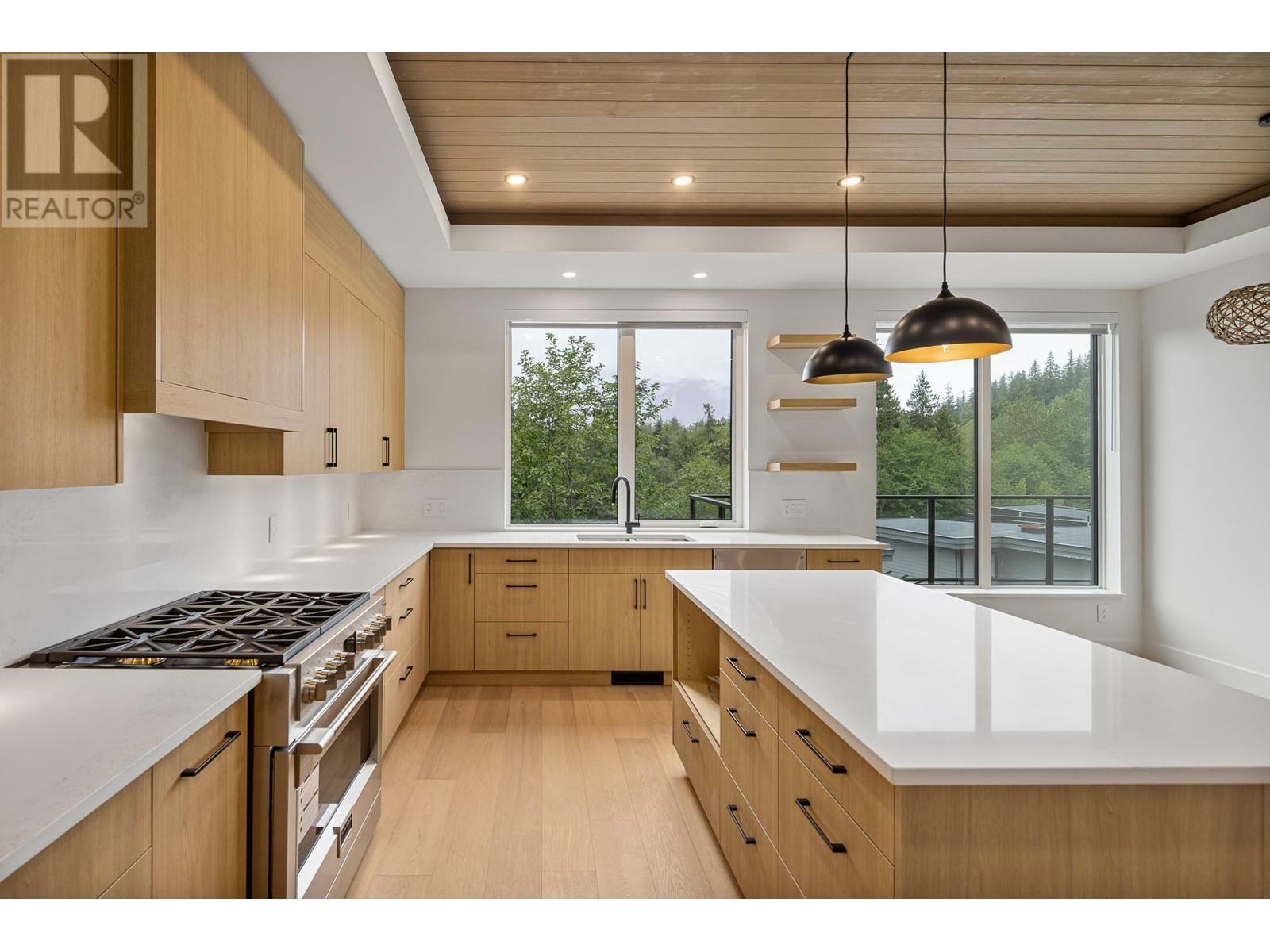 Property Photo: 3385 Mamquam Road 15 BC V8B 0E3