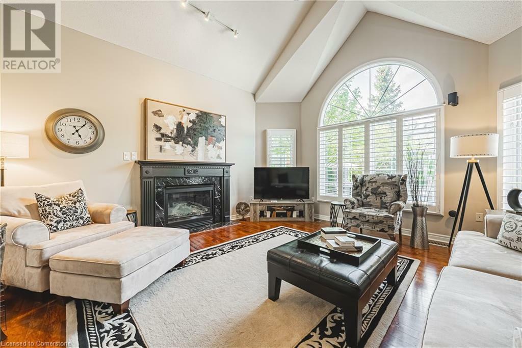 Photo de la propriété: 4346 Millcroft Park Drive ON L7M 4R1