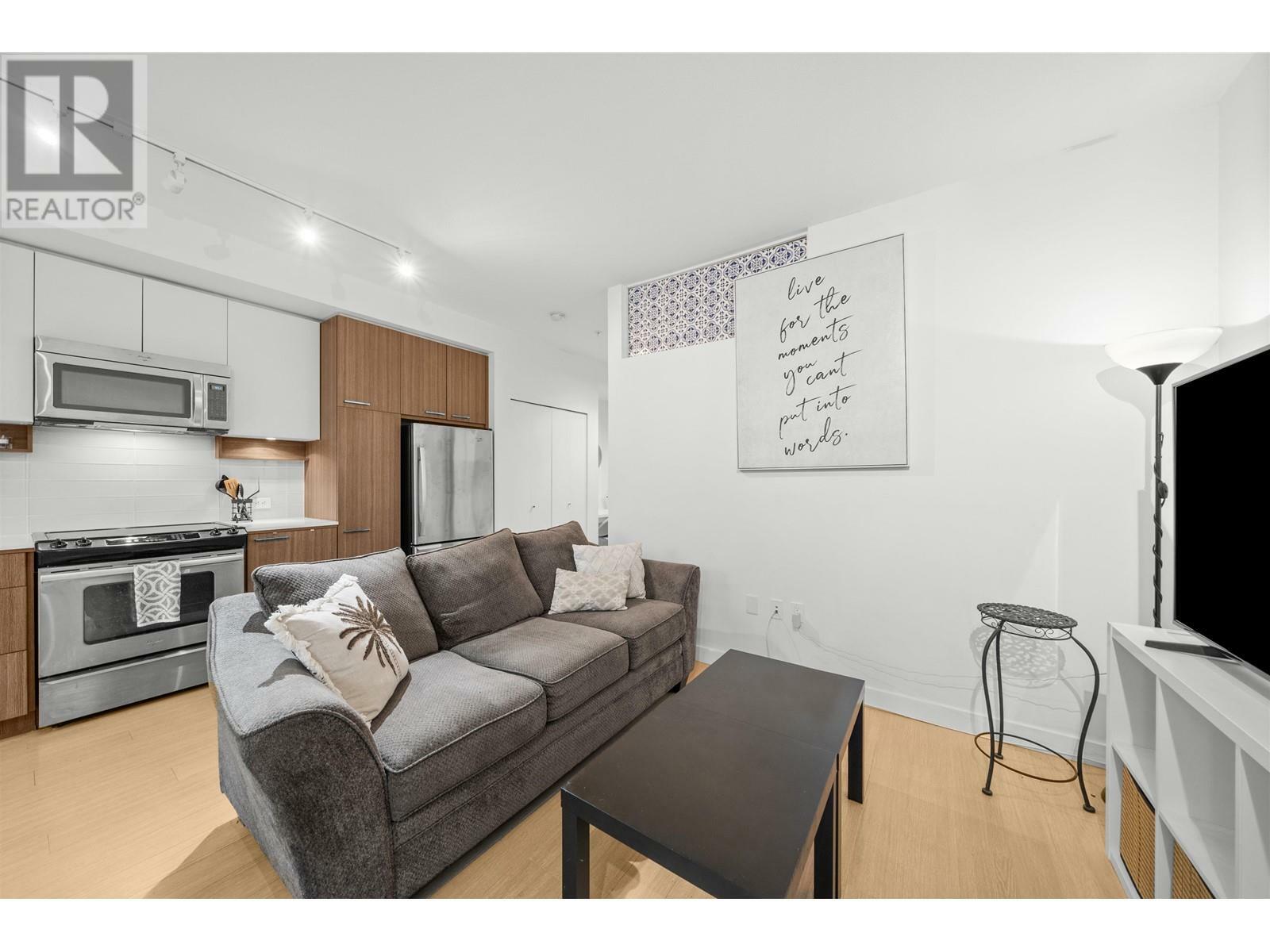 Property Photo: 618 Como Lake Avenue 106 BC V3J 0G1