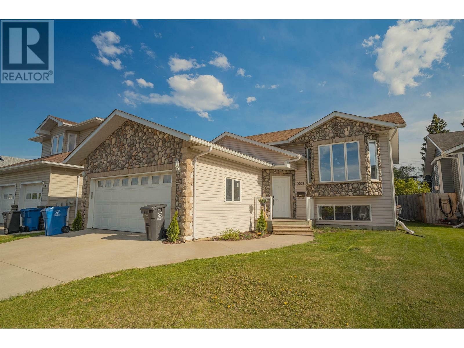 9627 113 Avenue  Fort St. John BC V1J 7J1 photo
