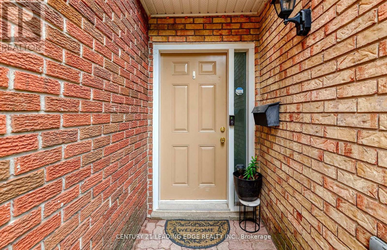 Property Photo: 11 Harrisford Street 107 ON L8K 6L7