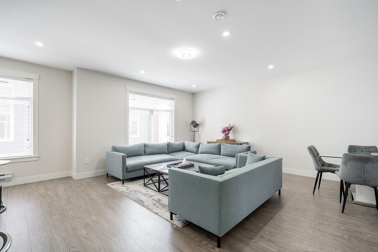 Property Photo: 11267 133 53 BC V3R 0E3
