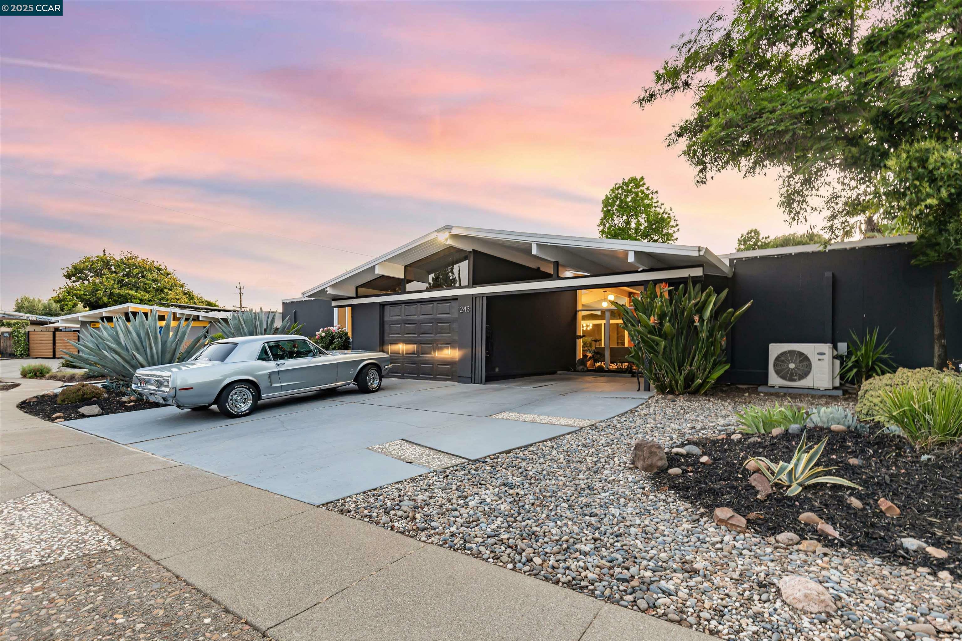 Property Photo: 1243 Lancashire Dr CA 94518
