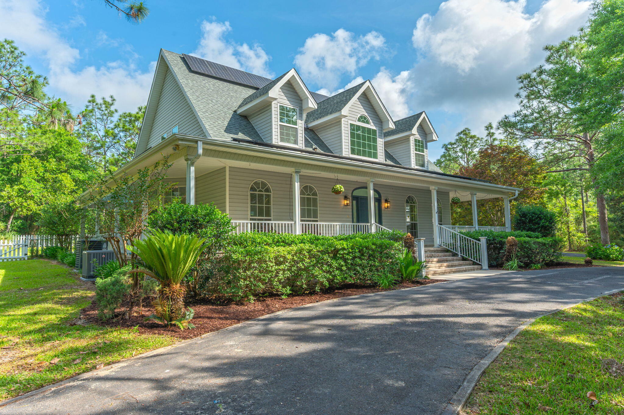 Property Photo: 109 Creek Drive FL 32536