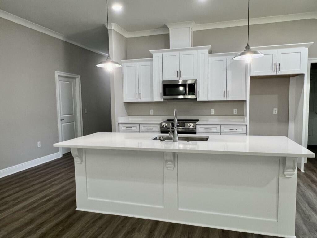 Property Photo: 8405 Sevilla Street FL 32566