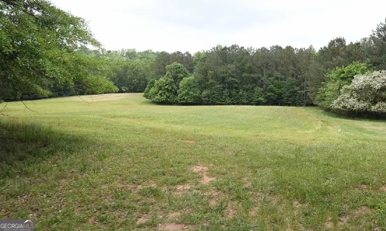 Property Photo: 1927 Rowe Road GA 30188