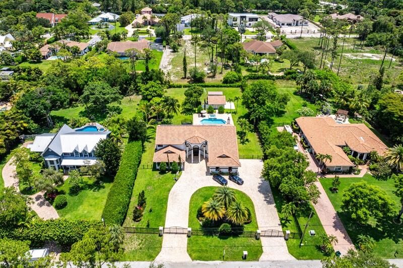 Property Photo: 6672 NW 63rd Way FL 33067