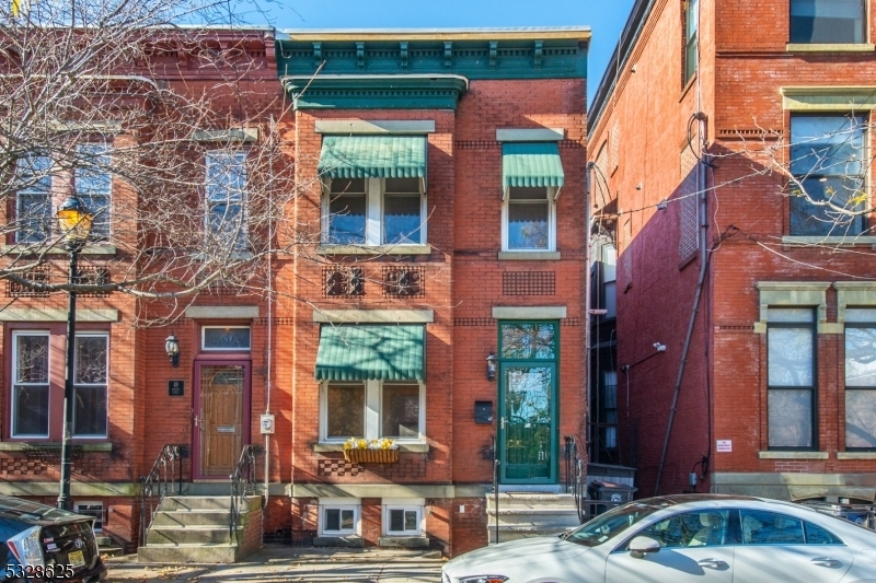 Property Photo: 47 Burnet St NJ 07102