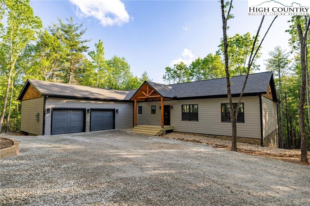 Property Photo:  300 Noah'S Ridge  NC 28626 