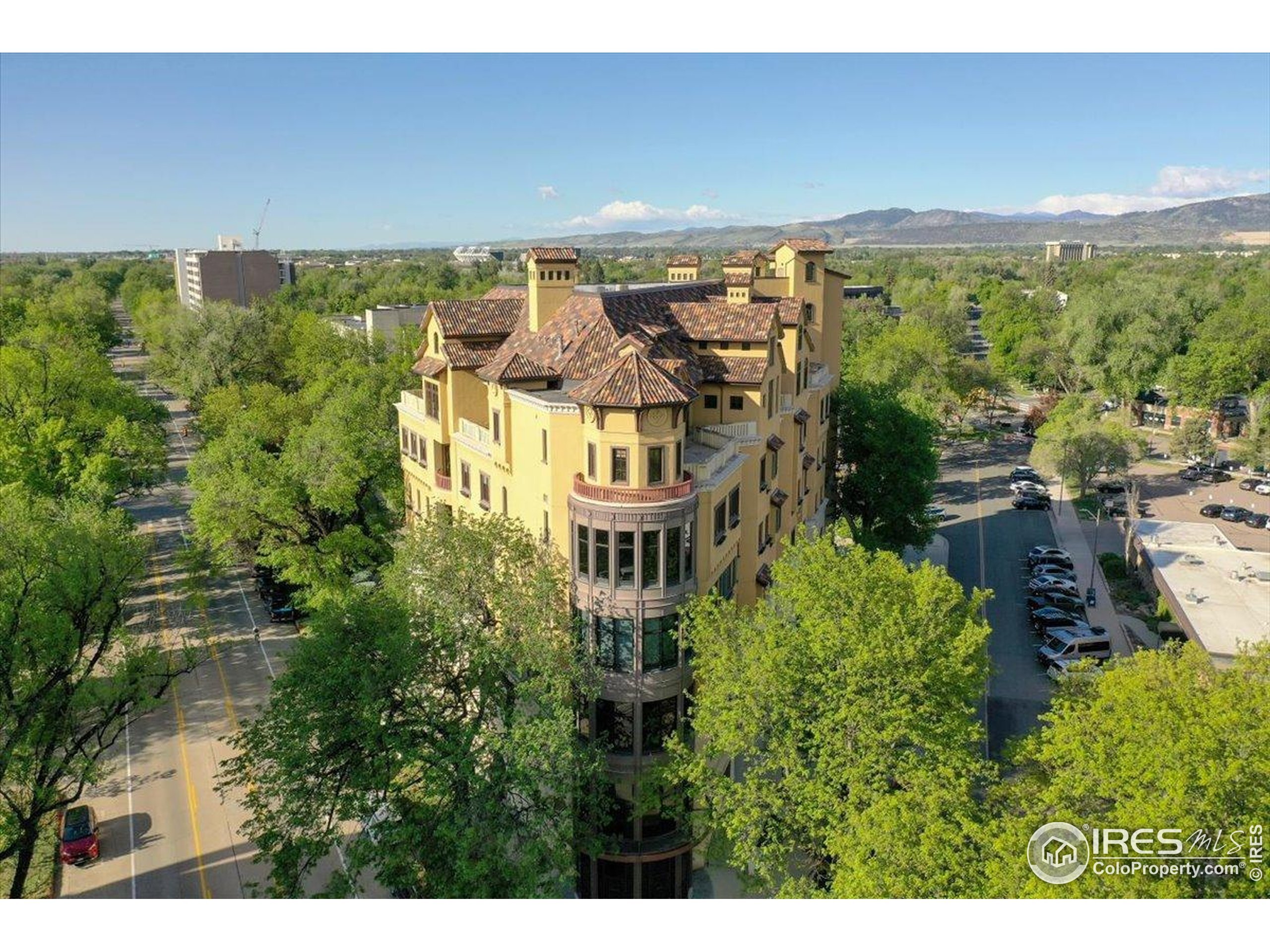 Property Photo:  224 Canyon Ave 302  CO 80521 