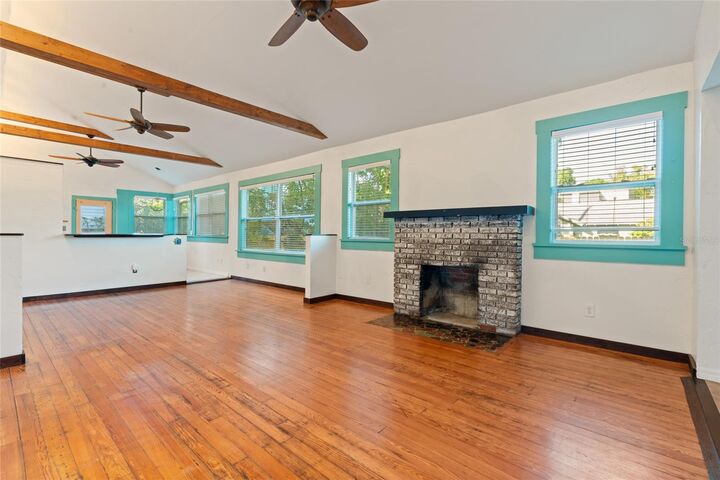 Property Photo:  2451 2nd Avenue N  FL 33713 