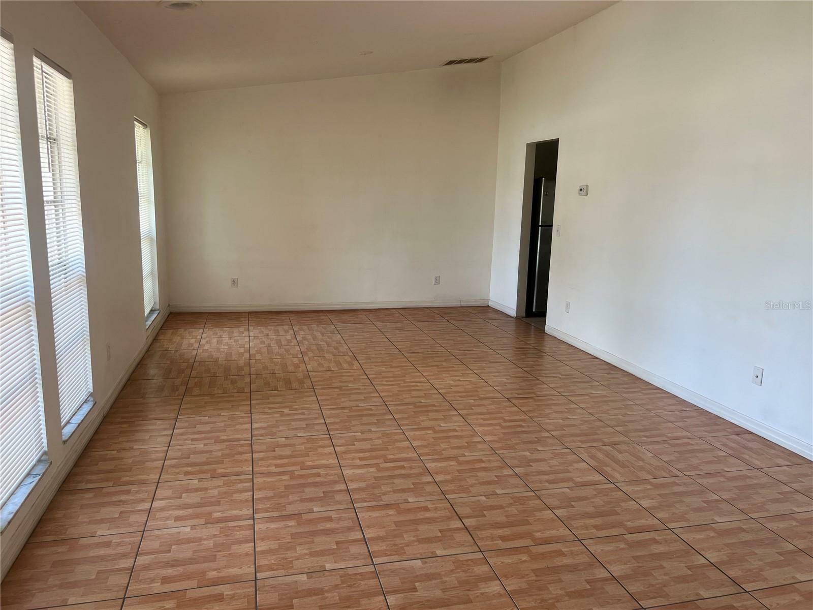 Property Photo: 5918 Stratton Lane FL 32808