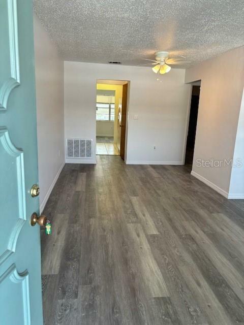 Property Photo: 5297 81st Lane N 19 FL 33709