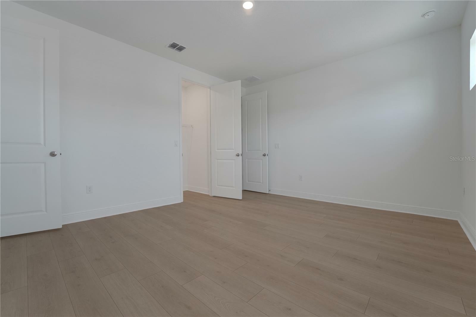 Property Photo: 14249 Crest Palm Avenue FL 34786