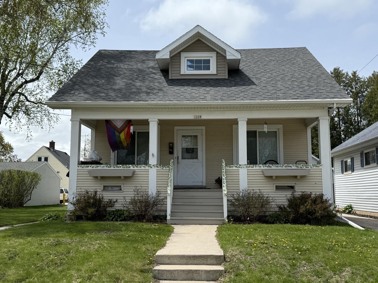 Property Photo: 1228 N 18th St WI 54220