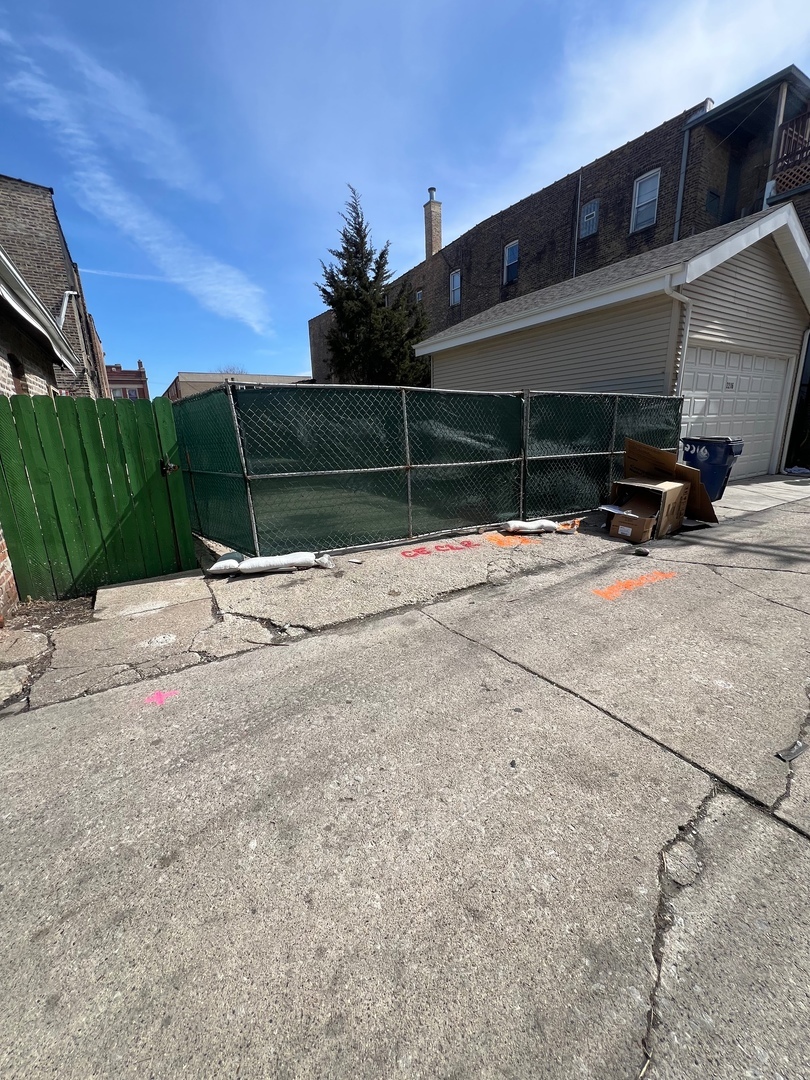 Property Photo: 2214 S Central Avenue IL 60804