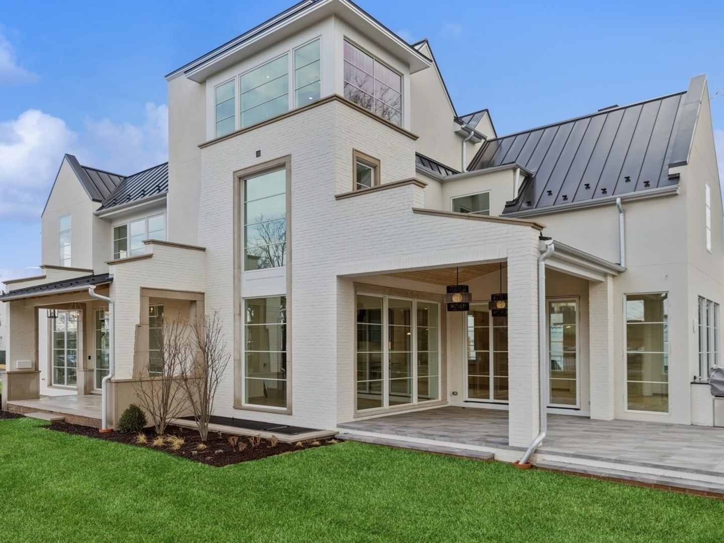 Property Photo: 527 Kensington Court IL 60521