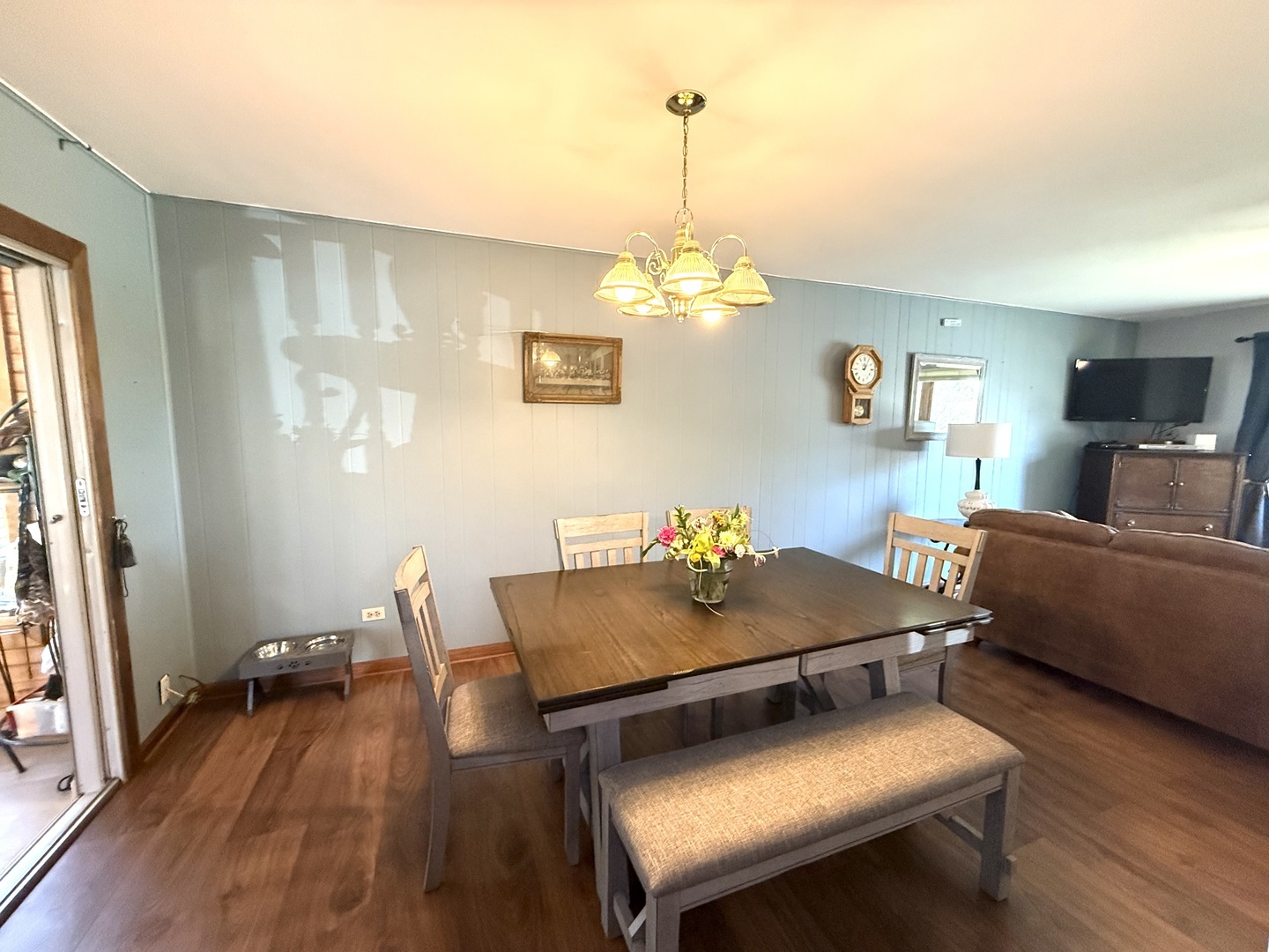Property Photo: 305 Arrowhead Drive IL 60404