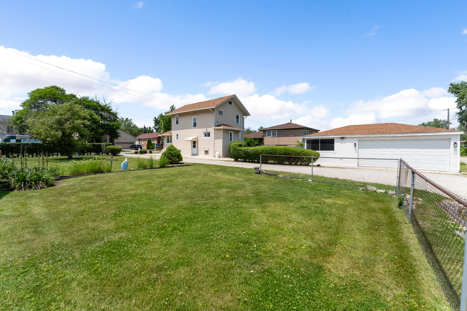 Property Photo: 4265 Eberly Avenue IL 60513