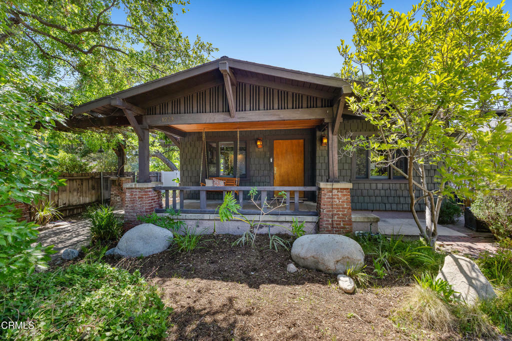 Property Photo: 1229 N Sierra Bonita Avenue CA 91104