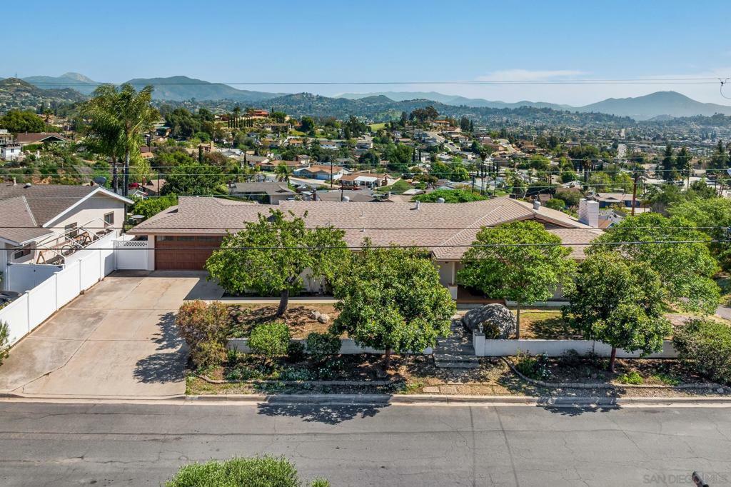 Property Photo: 1672 Via Elisa CA 92021