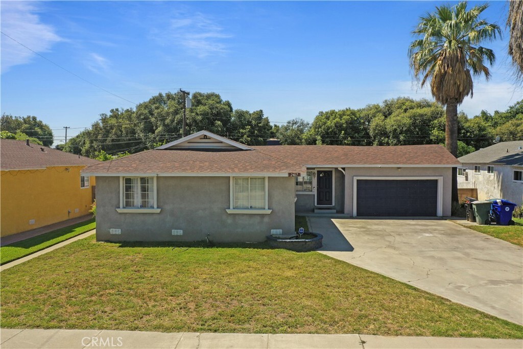 Property Photo: 2407 W 7th Street CA 92410