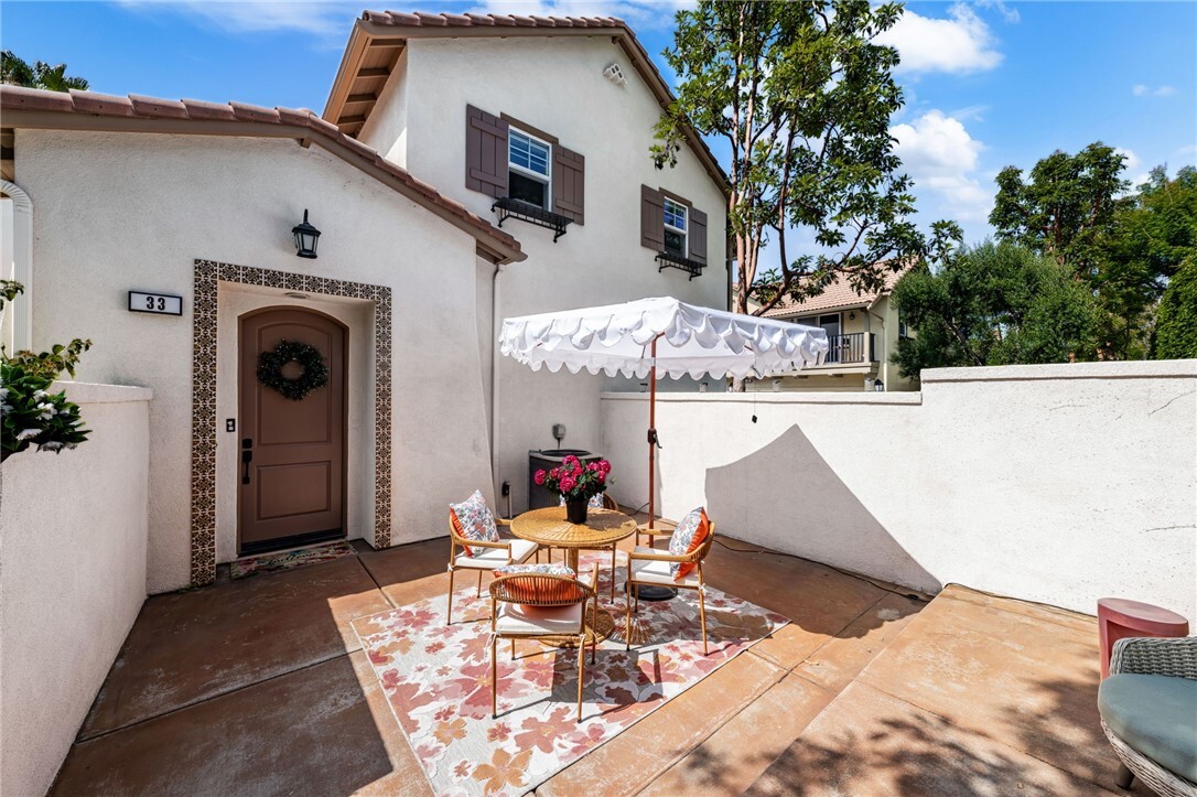 Property Photo: 8090 Cornwall Court 33 CA 91739