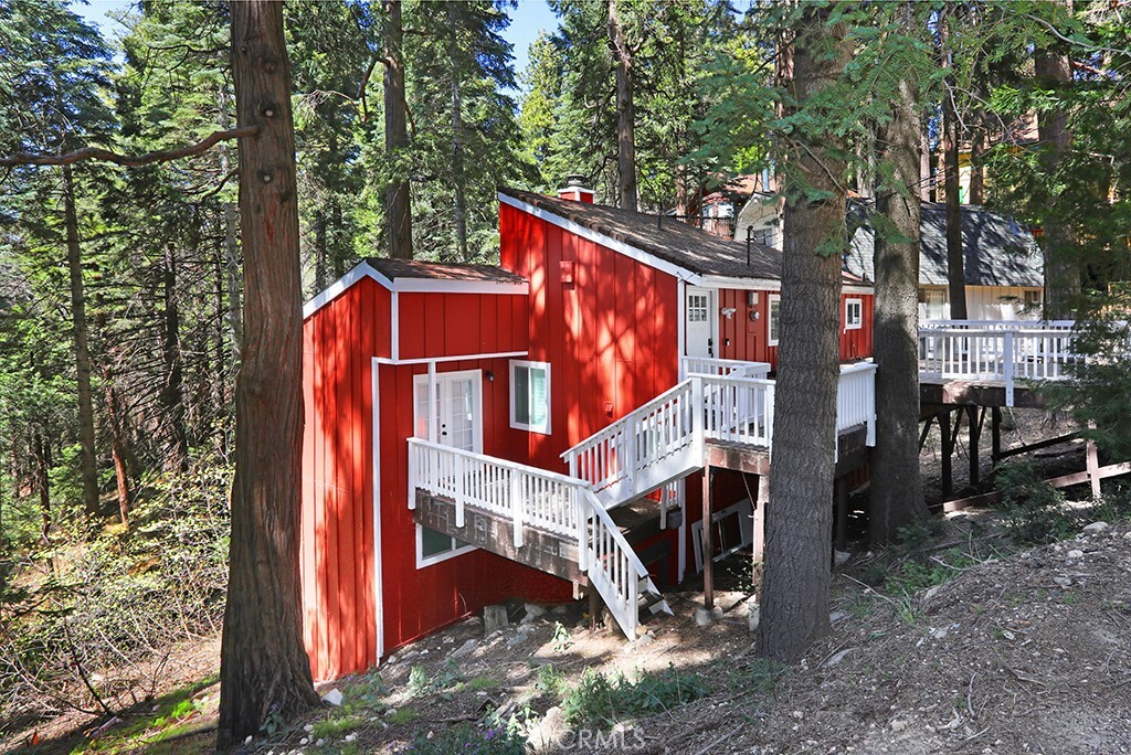 531 W Victoria Court  Lake Arrowhead CA 92352 photo