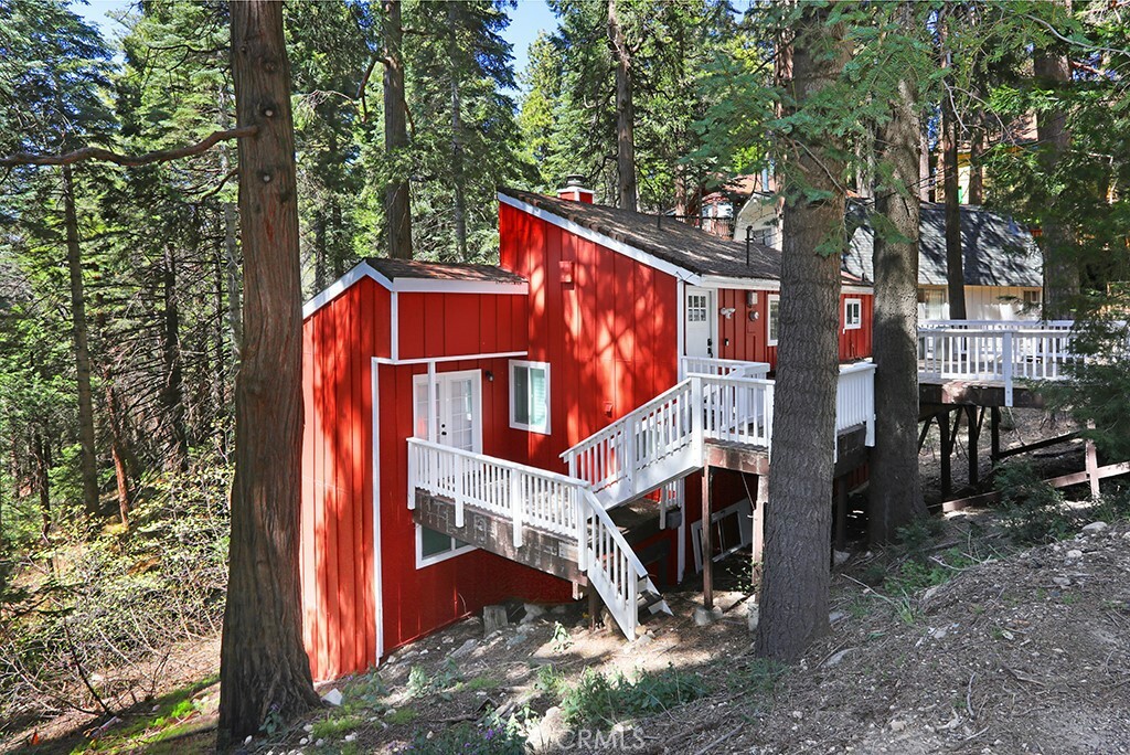 Property Photo: 531 W Victoria Court CA 92352