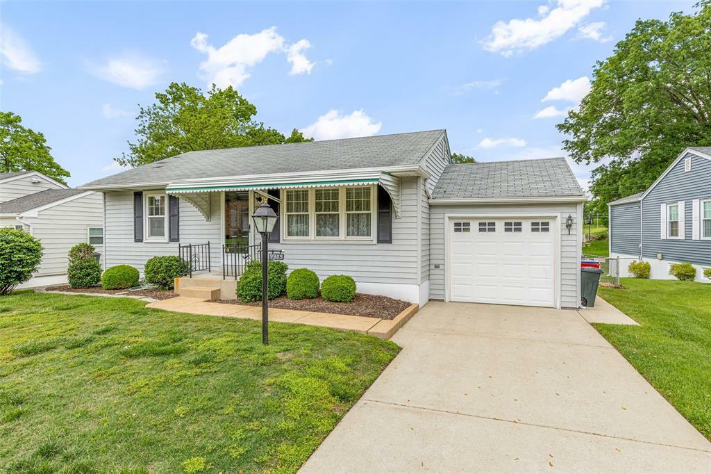 Property Photo: 9909 Juniper Court MO 63123